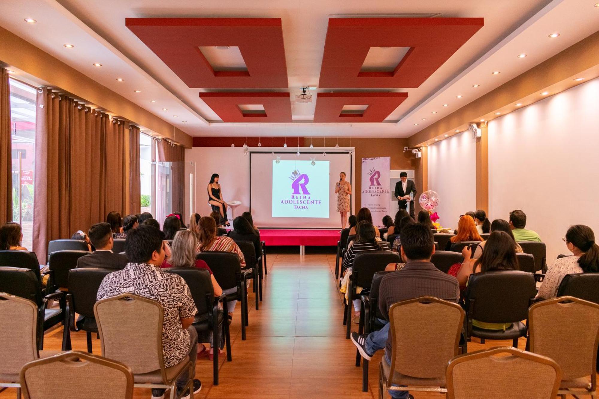 Hotel Royal Inn 塔克纳 外观 照片